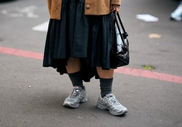 Por qué la mejor inversión que puedes hacer son unas zapatillas de color gris