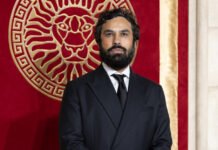 Actor de ‘La teoría del Big Bang’ paga cuentas médicas de familias al azar