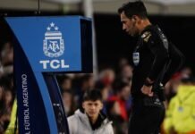 El VAR, otra vez en el centro de las polémicas: las revisiones que se omiten y las hormigas que se encuentran en el Torneo Apertura