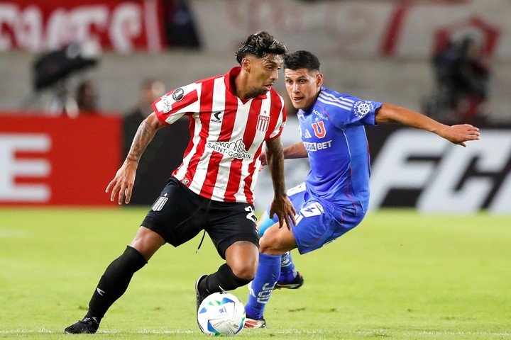 Cristian Medina dejó Estudiantes para jugar en Botafogo, en un pase que tardó en cerrarse por las dificultades económicas del conjunto brasileño. Foto: EFE / Demian Alday Estevez.