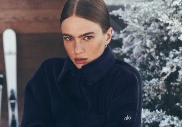 Postura en V sentada, el ejercicio de fuerza para tener un core de diez