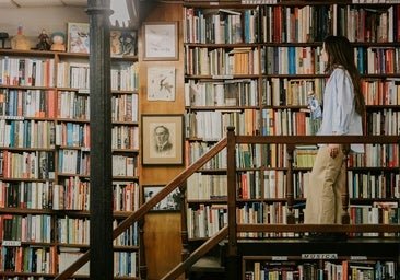 Los libros que llegan a las librerías en febrero: lo nuevo de Carrère, el fenómeno literario japonés y la última novela de un premio Planeta