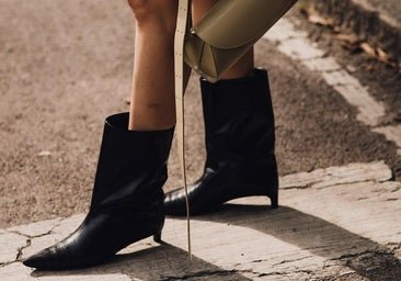 Estoy obsesionada con las botas altas con tacón kitten