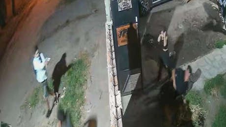 "Llamá a tu abuela, que me muero": asesinan a un hombre frente a sus nietas en Argentina (VIDEO)