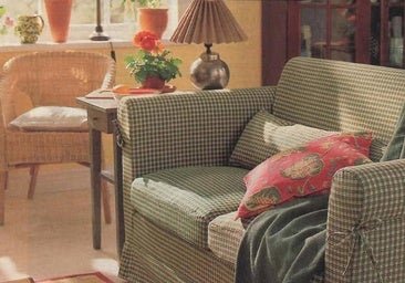 IKEA se pone nostálgica y recupera su catálogo de 1996: estos muebles siguen siendo tendencia 30 años después