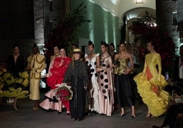 Juana Martín, de la Alta Costura de París a OMODA Madrid es Moda: «Es increíble ver el valor que dan fuera de España a nuestras tradiciones»