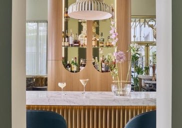 El mejor tardeo de Madrid está en este hotel icónico del centro de la ciudad: mocktails con vistas y sesiones de DJ's locales