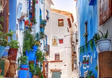 Podría ser Marruecos, pero es Valencia: casas azules, crisol de las tres culturas y un refugio de la Guerra Civil