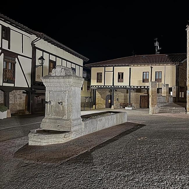 Plaza porticada de Santa Gadea del Cid, Burgos