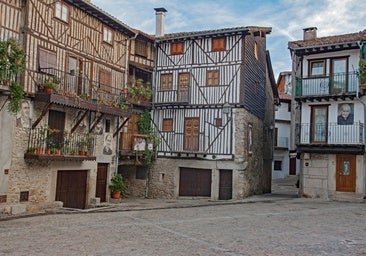 El pueblo de Salamanca que decora sus fachadas con retratos de vecinos y que tiene una tradición artesanal declarada Bien de Interés Cultural