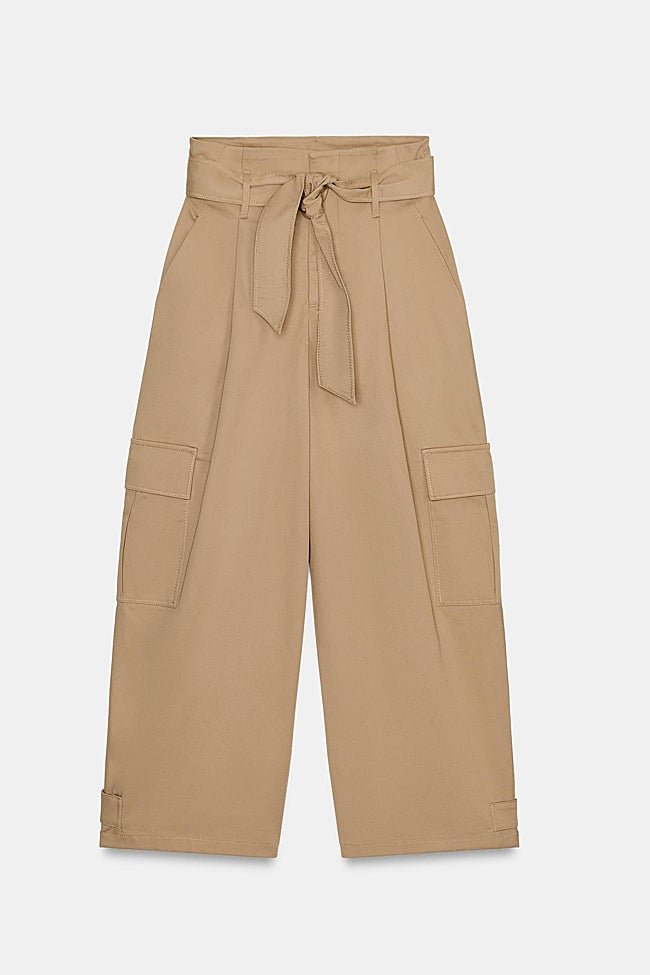 Pantalón camel de Zara (39,99 euros)