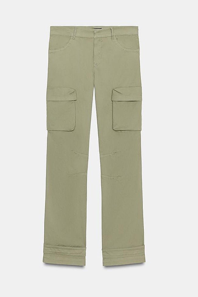 Pantalón caqui de Zara (39,99 euros)