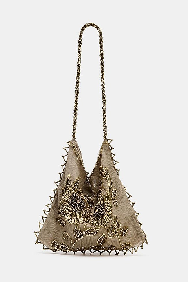 Bolso con pedrería de Zara (29,99 euros)