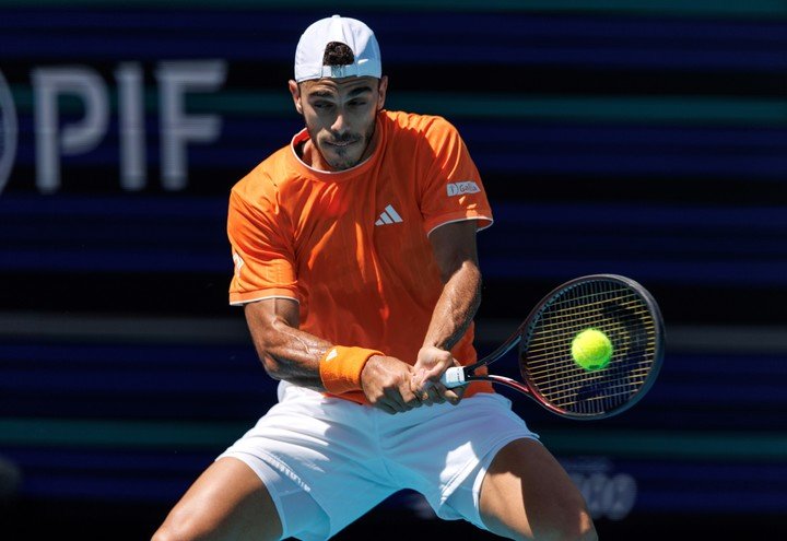 Cerúndolo quiere repetir la gran actuación de 2022, cuando llegó a semis en su primer aparición en el cuadro principal de un Masters 1000. Foto EFE/EPA/CRISTOBAL HERRERA-ULASHKEVICH