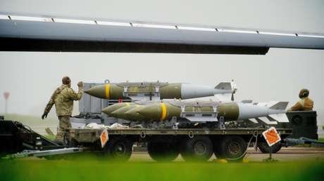 Un aliado clave de EE.UU. autoriza a utilizar sus bases para ataques en el estrecho de Ormuz