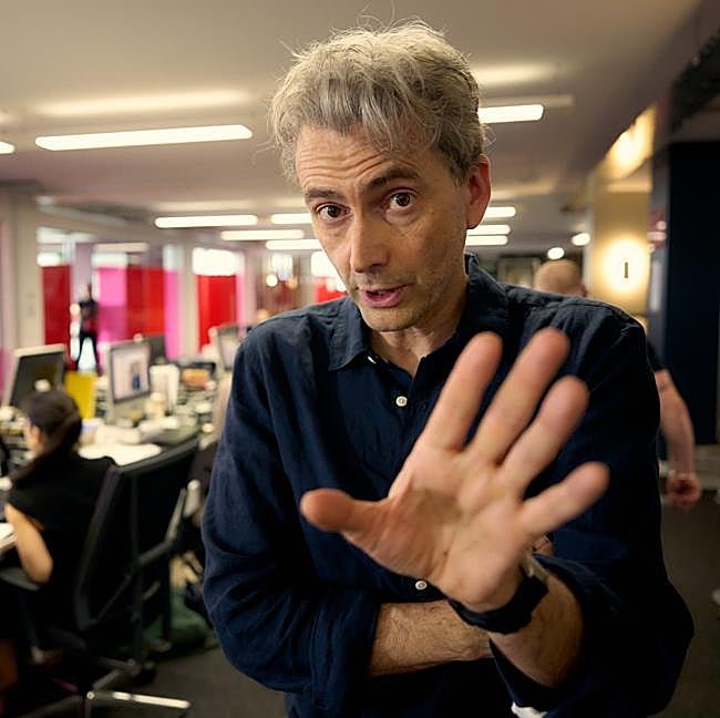 David Tennant como Nick Davies en una imagen de la miniserie birtánica The Hack.