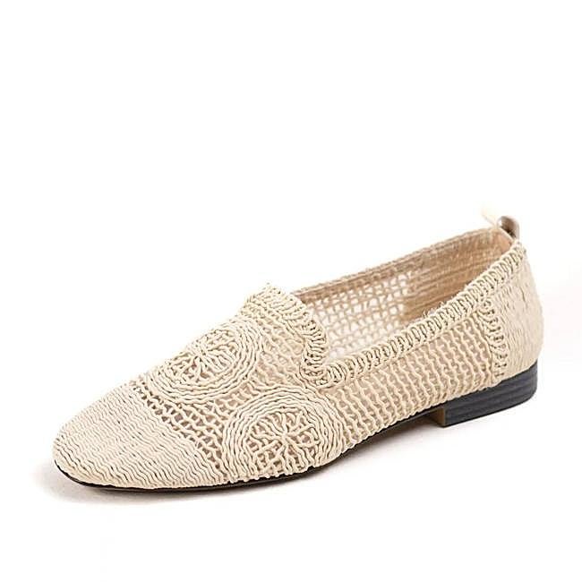 Mocasines de malla calada con diseño artesanal y suela plana (15,99€)