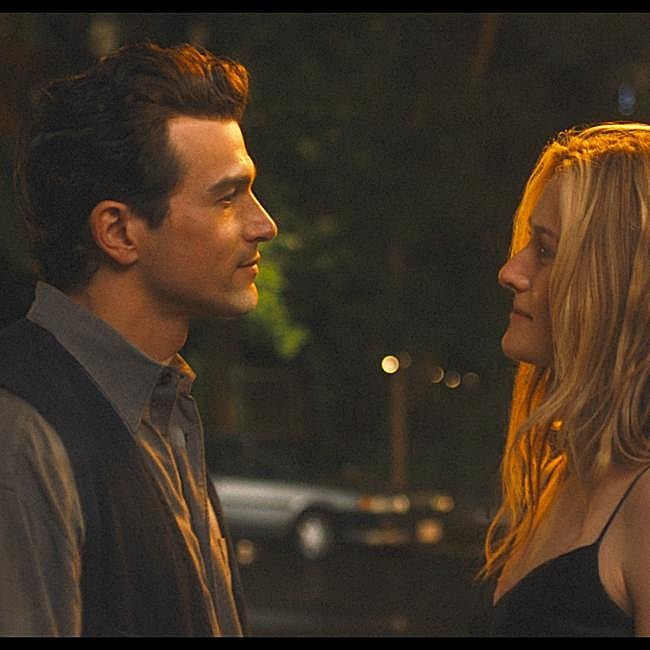 John F. Kennedy y Carolyn Bessette, en la piel de Paul Kelly y Sarah Pidgeon, tras su primera cita.