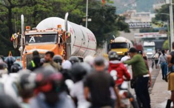 Muere joven que esperó por meses un medicamento que nunca le entregó el sistema de salud colombiano