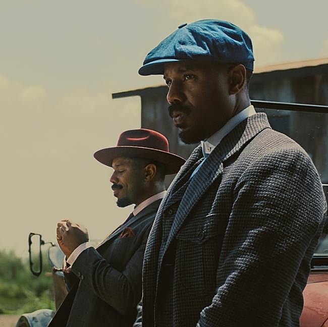 Michael B. Jordan, por duplicado, en Los Pecadores, la película que puede darle su primer Oscar.