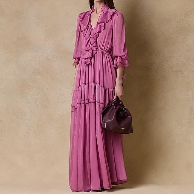 Vestido rosa con volantes de Simorra, 79 euros.