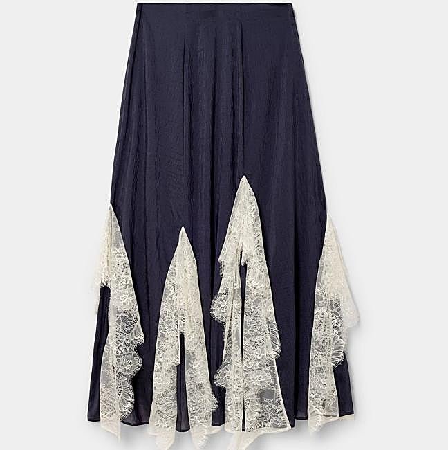 Falda de satén y transparencias de Laagam, 71,96 euros.