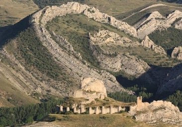 Parece el Cañón del Colorado, pero es Teruel: el pueblo de Aragón con paisaje lunar perfecto para visitar en primavera