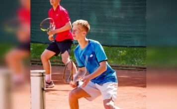Increíble desenlace en un torneo junior: ganó el partido, revoleó la raqueta para celebrar y lo descalificaron