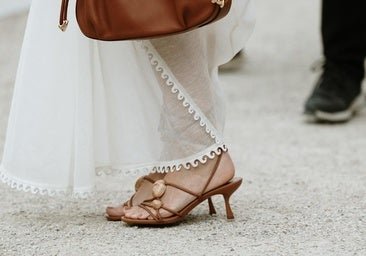 Las sandalias de tacón cómodo que amortizarás más que cualquier otro zapato de primavera