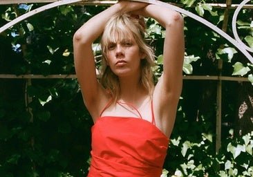 Las novedades de la semana de Sfera: de los vestidos de primavera más bonitos a los pantalones que llevarás sin parar