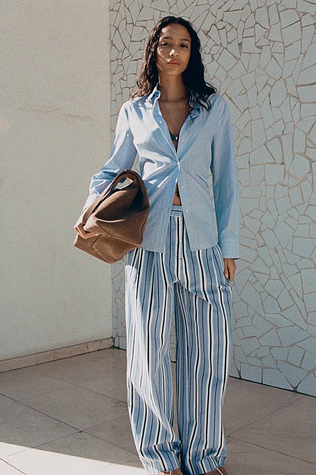 Vaqueros con estampado de rayas de Mango (39,99 euros)