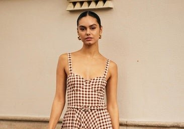 Los vestidos fluidos que más favorecen cuando empieza el buen tiempo