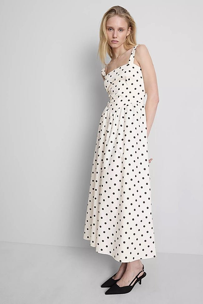 Vestido con estampado de lunares de Primark (12 euros)