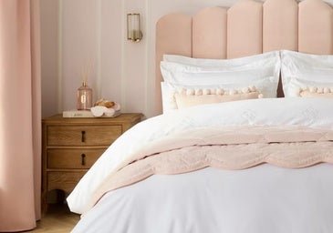 Primark Home lanza The Edit, su colección deco más deseada y lujosa: sábanas de satén de 500 hilos y vajillas de porcelana fina