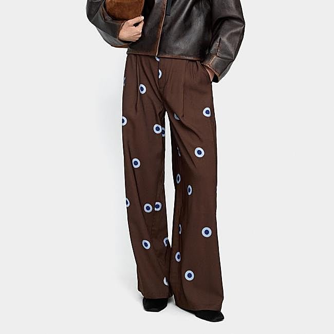 Pantalón estampado fluido de Parfois, 22,99 euros.