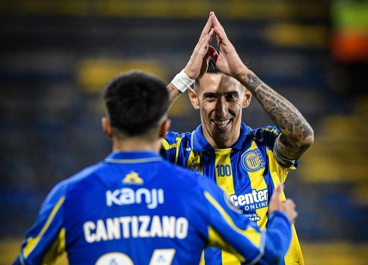 Rosario Central aplastó a Universidad Central de Venezuela y se metió a octavos con una fecha de anticipación. Foto: Prensa Rosario Central.