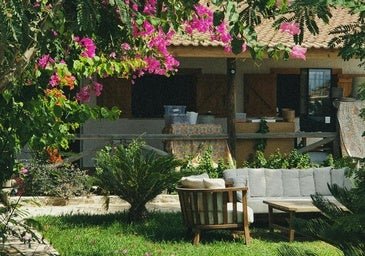 Los consejos de mi experto de confianza para replantar el césped del jardín y que esté verde, frondoso y bonito todo el verano