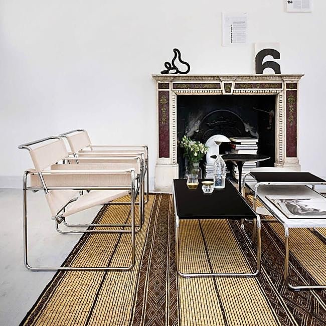 Silla Wassily en color crema.
