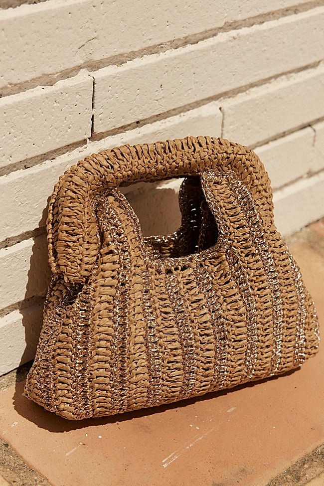 Bolso de rafia de Stradivarius (22,99 euros)