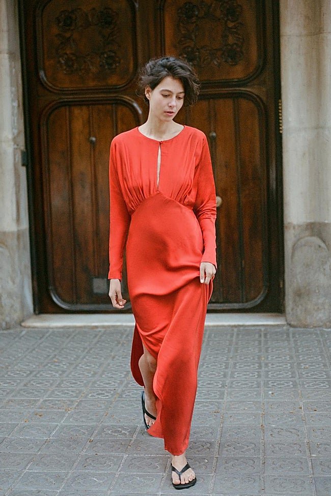 Vestido rojo de Zara (79,99 euros)