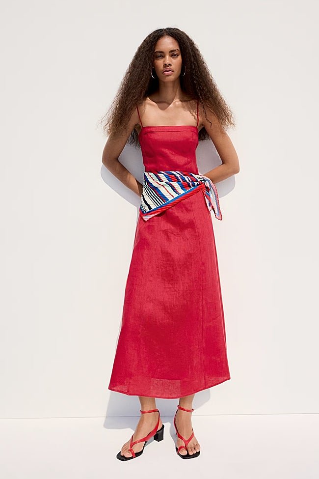 Vestido rojo de Mango (59,99 euros)