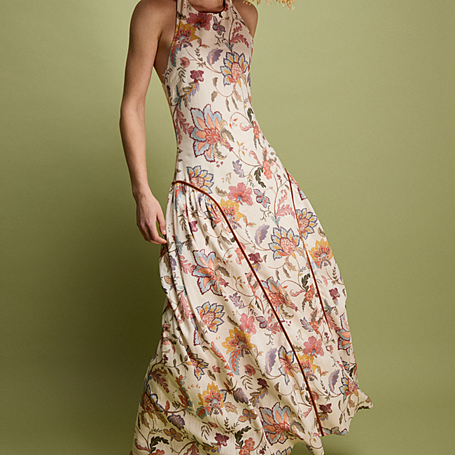 Vestido floral de Vogana, 235 euros.