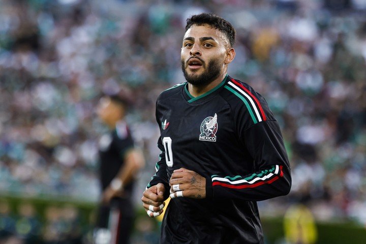 México llega a los tumbos pero siempre cumple cuando juega como local. Foto: EFE / EPA / CHRIS TORRES.