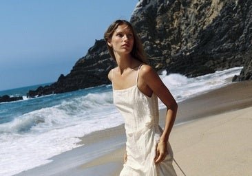 Cómo llevar el vestido lencero los primeros días de verano