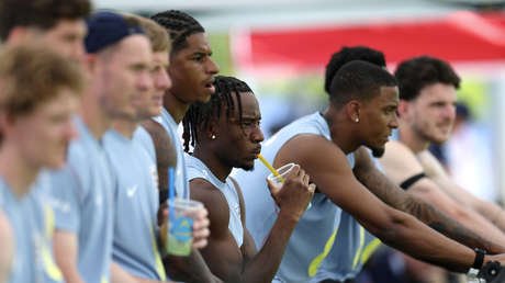 Roban botines y balones de la selección de Inglaterra en EE.UU. a días de su debut en el Mundial