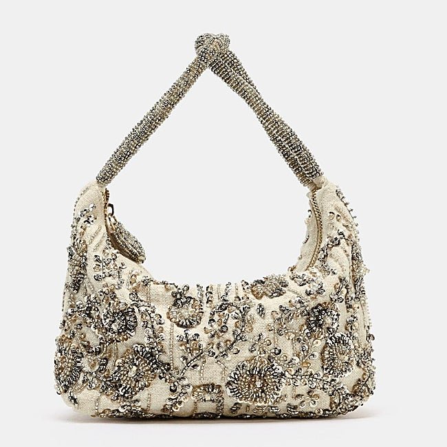 Bolso con pedrería de Zara (39,99 euros)