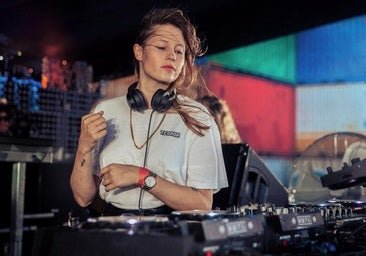La mujer que cambió el tecno: así se convirtió Charlotte de Witte en un icono global