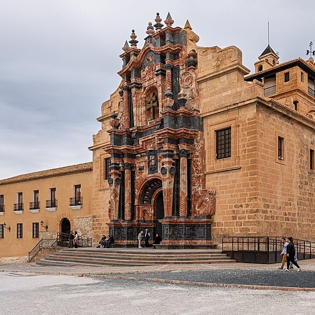 Así es la fachada barroca del santuario de la Vera Cruz de Caravaca.