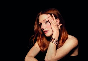 Julianne Moore, nueva embajadora de Messika: «Un diamante es un regalo de alguien que reconoce tu valor»