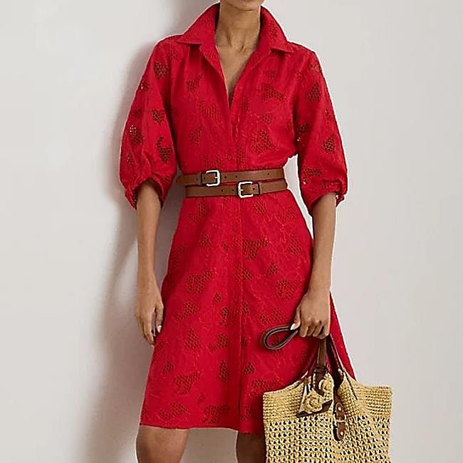 Vestido camisero rojo bordado de Ralph Lauren, 395 euros.